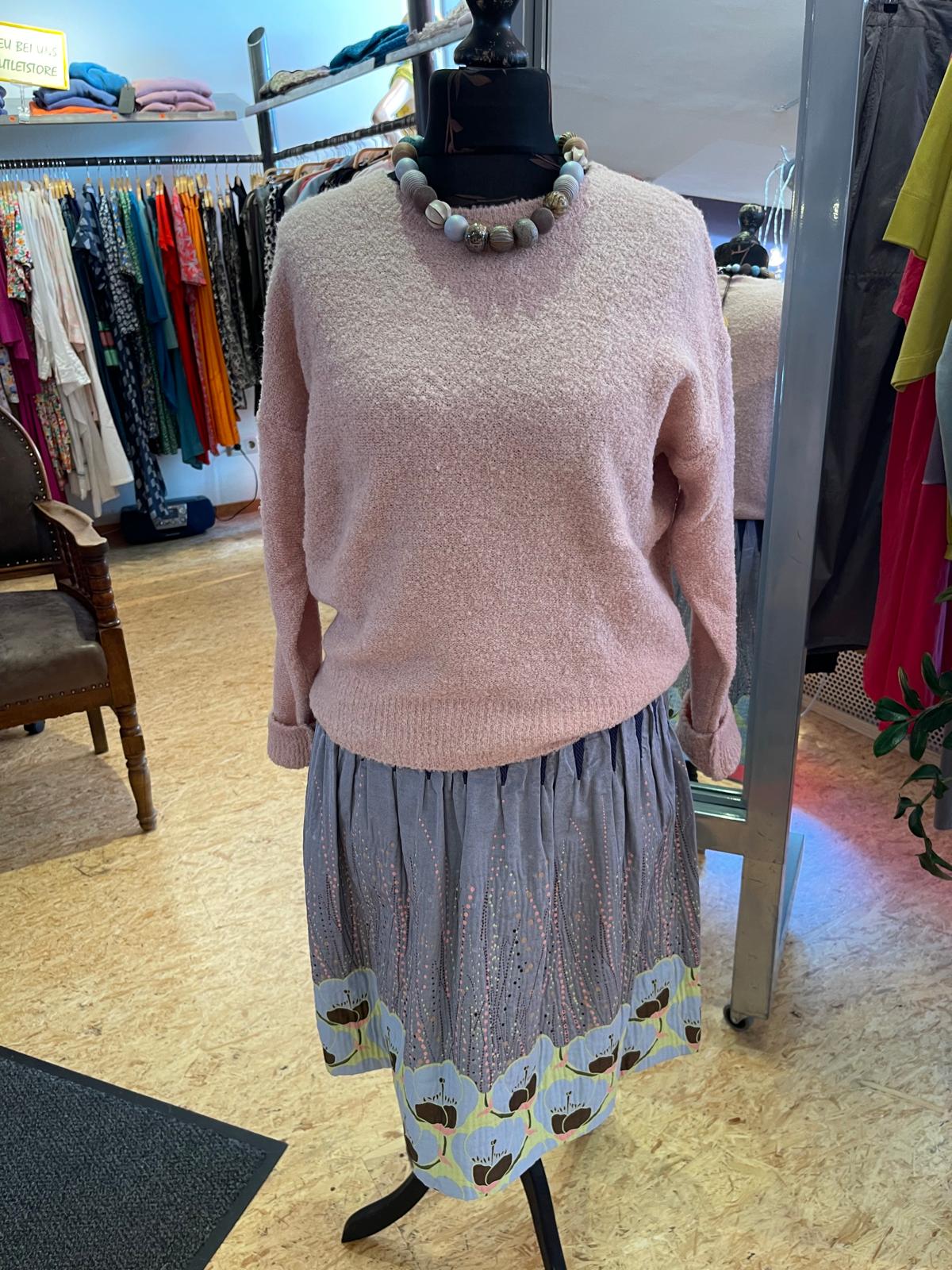 Yellow Label Pulli