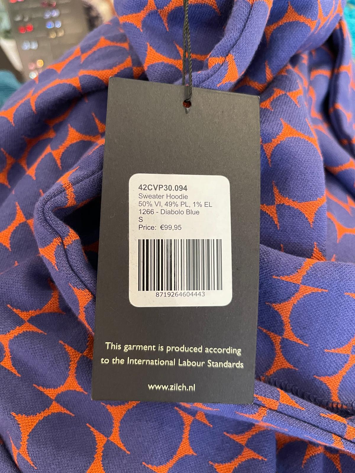 ZILCH gerade Hose und gemusterter Pulli